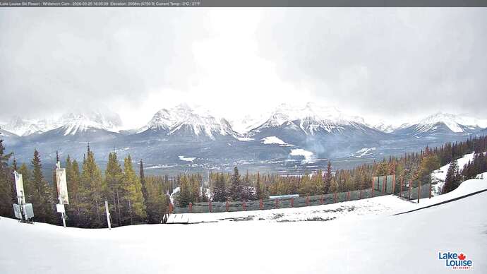 Webcam Fernie: Whitehorn Bistro Patio