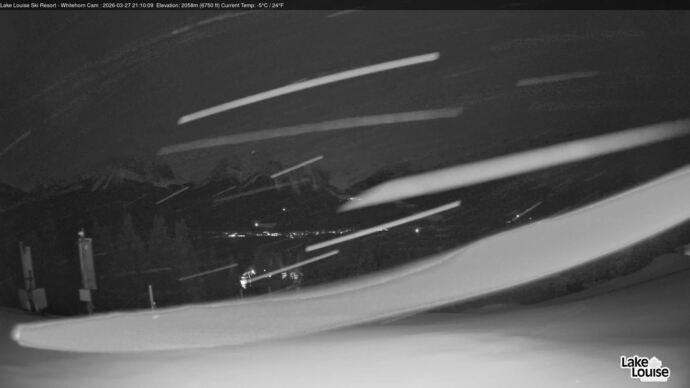 Webcam Fernie: Whitehorn Bistro Patio