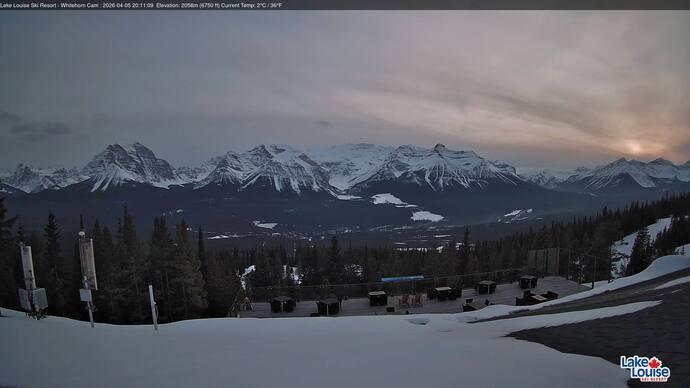 Webcam Fernie: Whitehorn Bistro Patio