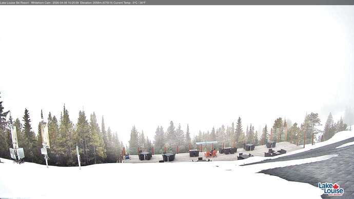 Webcam Fernie: Whitehorn Bistro Patio