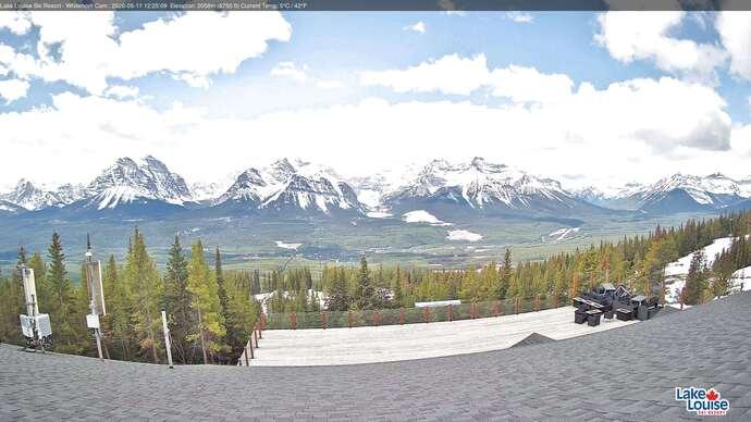 Webcam Fernie: Whitehorn Bistro Patio