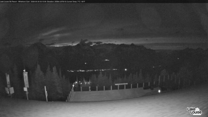Webcam Fernie: Whitehorn Bistro Patio