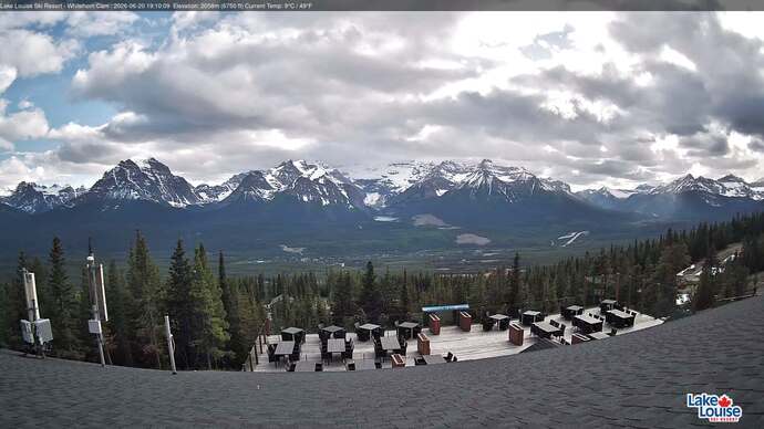 Webcam Fernie: Whitehorn Bistro Patio
