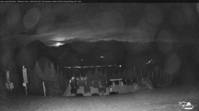 Webcam Fernie: Whitehorn Bistro Patio