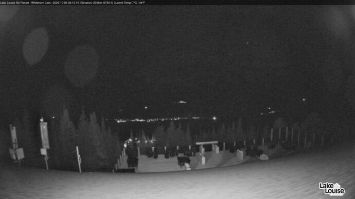 Webcam Fernie: Whitehorn Bistro Patio