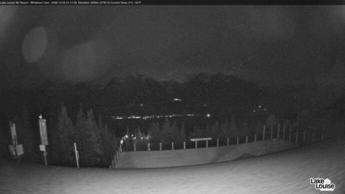 Webcam Fernie: Whitehorn Bistro Patio