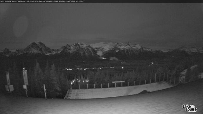 Webcam Fernie: Whitehorn Bistro Patio