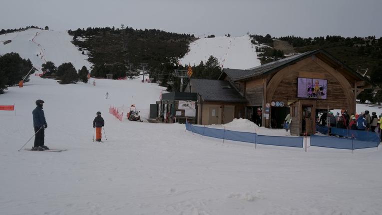 Webcam Font Romeu - Pyrénées 2000: Calme Sud