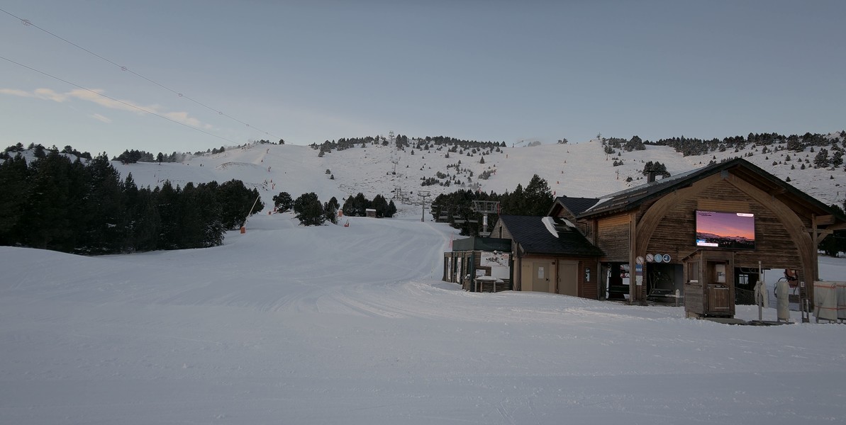 Webcam Font Romeu - Pyrénées 2000: Calme Sud
