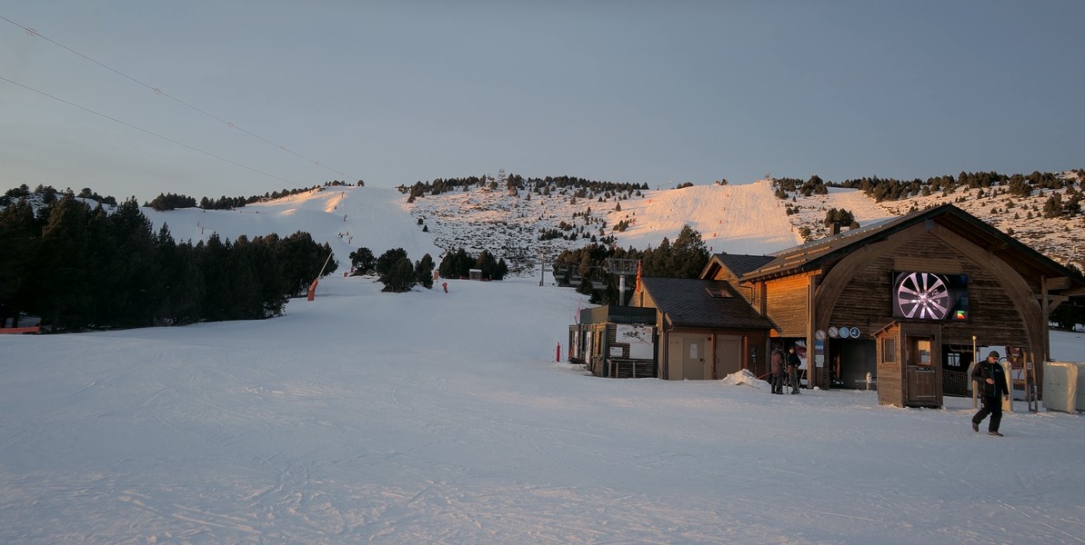 Webcam Font Romeu - Pyrénées 2000: Calme Sud