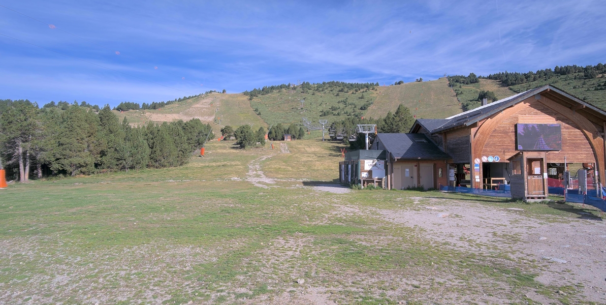 Webcam Font Romeu - Pyrénées 2000: Calme Sud