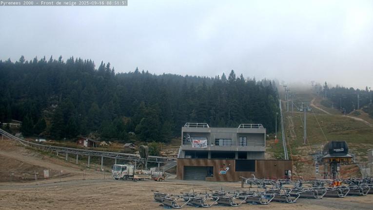 Webcam Font Romeu - Pyrénées 2000: Front de neige