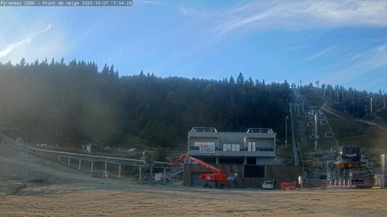 Webcam Font Romeu - Pyrénées 2000: Front de neige