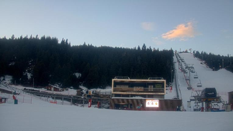 Webcam Font Romeu - Pyrénées 2000: Front de neige