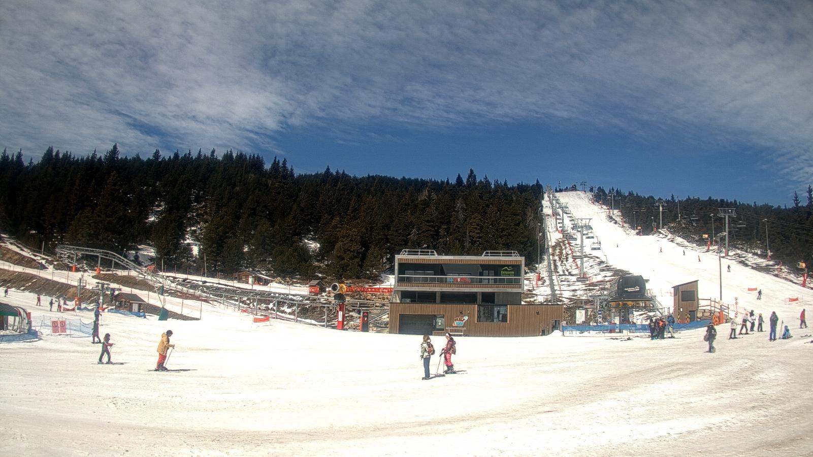 Webcam Font Romeu - Pyrénées 2000: Front de neige