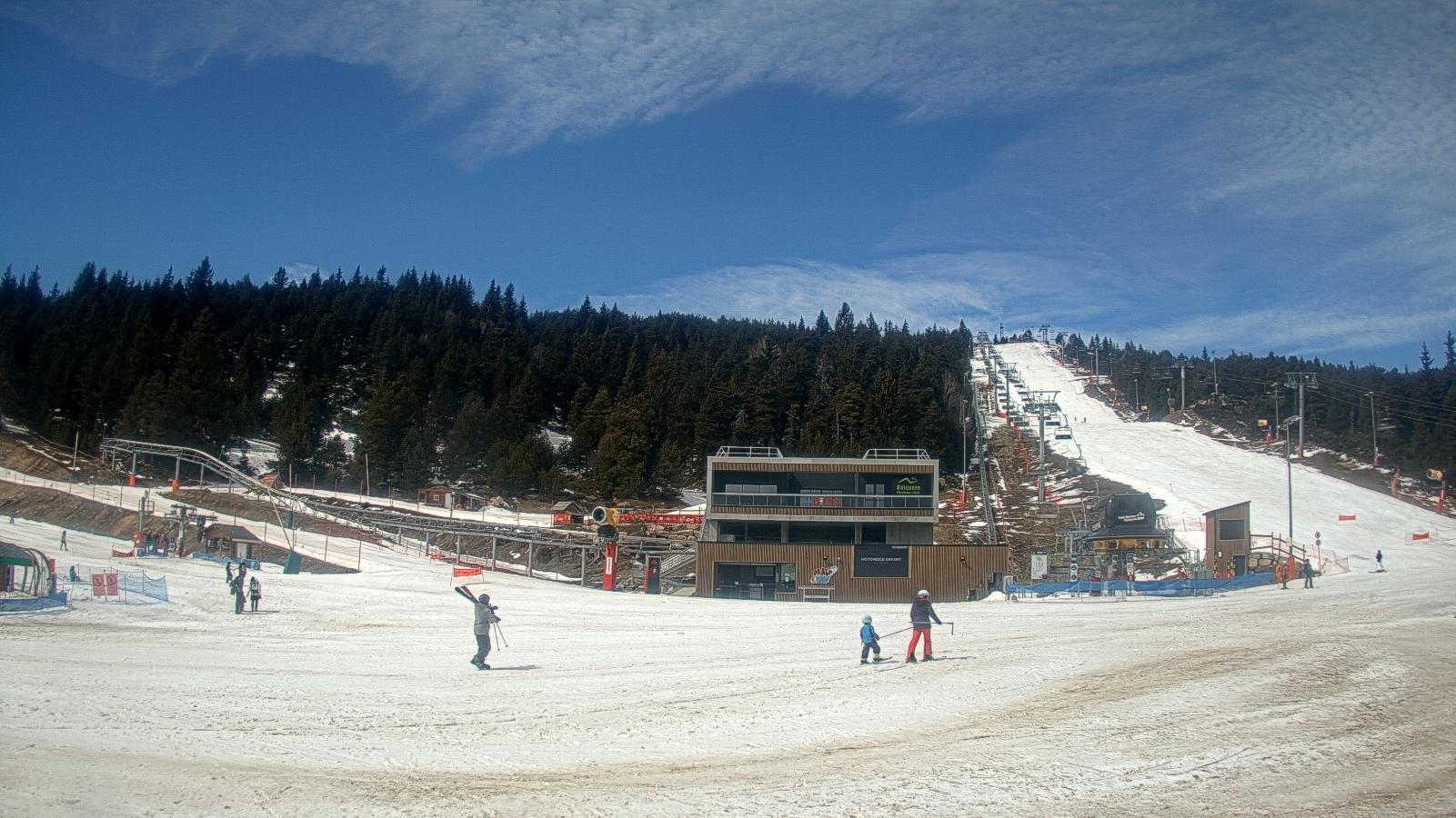 Webcam Font Romeu - Pyrénées 2000: Front de neige