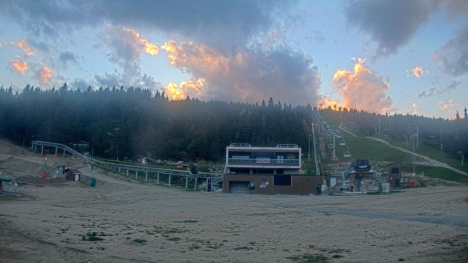 Webcam Font Romeu - Pyrénées 2000: Front de neige