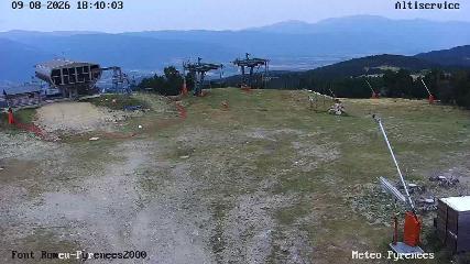 Font Romeu - Pyrénées 2000: Sommet (altiservice.com)