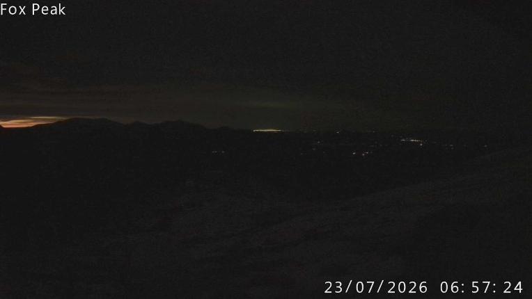 Webcam Fox Peak: Tasman tow shed
