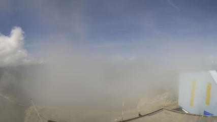 Glacier 3000: Cabane 2525m (glacier3000.ch)