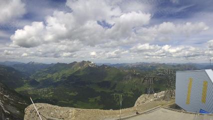 Glacier 3000: Cabane 2525m (glacier3000.ch)
