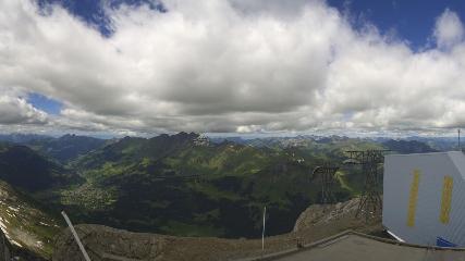 Glacier 3000: Cabane 2525m (glacier3000.ch)