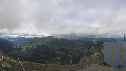 Glacier 3000: Cabane 2525m (glacier3000.ch)
