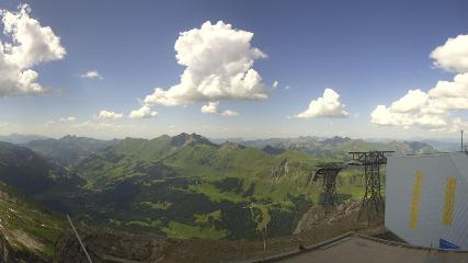 Glacier 3000: Cabane 2525m (glacier3000.ch)