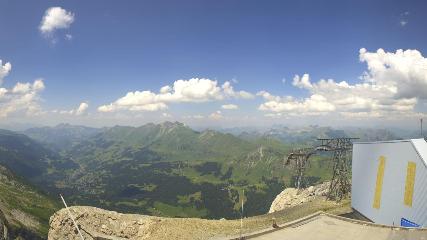 Glacier 3000: Cabane 2525m (glacier3000.ch)