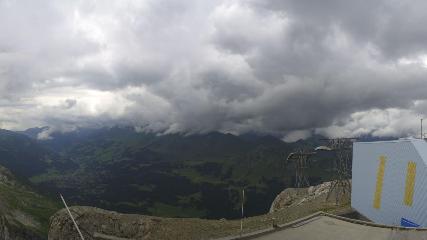 Glacier 3000: Cabane 2525m (glacier3000.ch)