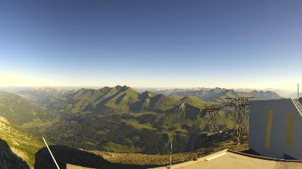 Glacier 3000: Cabane 2525m (glacier3000.ch)