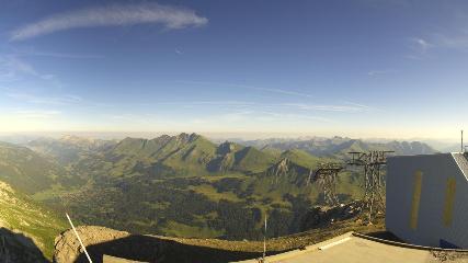 Glacier 3000: Cabane 2525m (glacier3000.ch)