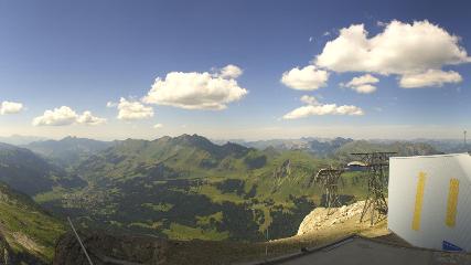 Glacier 3000: Cabane 2525m (glacier3000.ch)