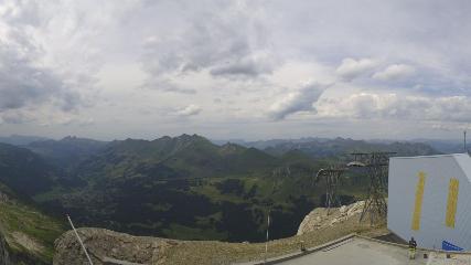 Glacier 3000: Cabane 2525m (glacier3000.ch)