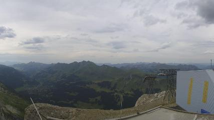 Glacier 3000: Cabane 2525m (glacier3000.ch)