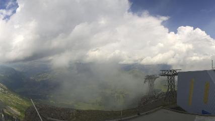 Glacier 3000: Cabane 2525m (glacier3000.ch)