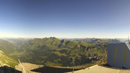 Glacier 3000: Cabane 2525m (glacier3000.ch)