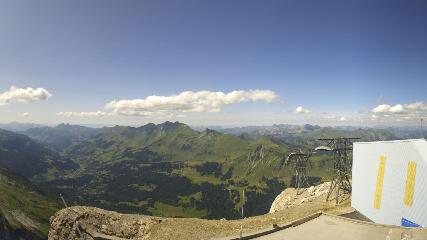Glacier 3000: Cabane 2525m (glacier3000.ch)