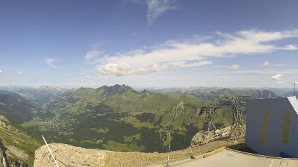 Glacier 3000: Cabane 2525m (glacier3000.ch)