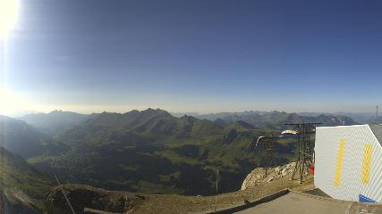 Glacier 3000: Cabane 2525m (glacier3000.ch)