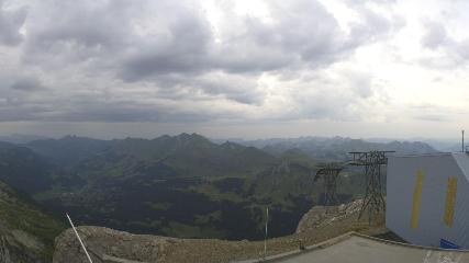 Glacier 3000: Cabane 2525m (glacier3000.ch)