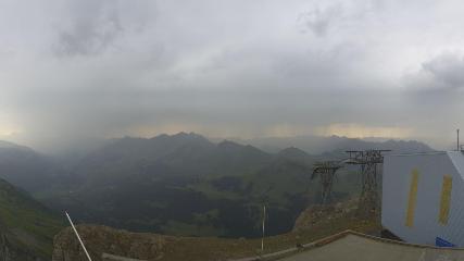 Glacier 3000: Cabane 2525m (glacier3000.ch)