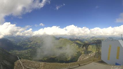 Glacier 3000: Cabane 2525m (glacier3000.ch)
