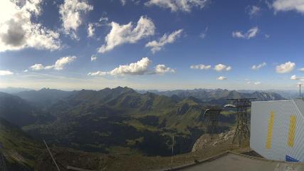 Glacier 3000: Cabane 2525m (glacier3000.ch)
