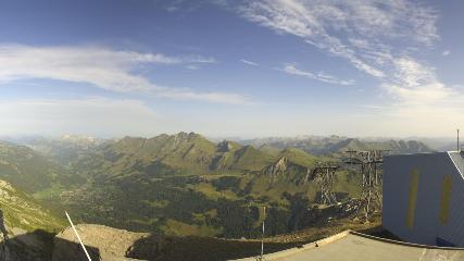 Glacier 3000: Cabane 2525m (glacier3000.ch)