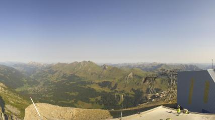 Glacier 3000: Cabane 2525m (glacier3000.ch)