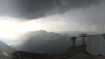Glacier 3000: Cabane 2525m (glacier3000.ch)