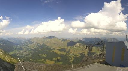 Glacier 3000: Cabane 2525m (glacier3000.ch)
