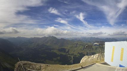 Glacier 3000: Cabane 2525m (glacier3000.ch)
