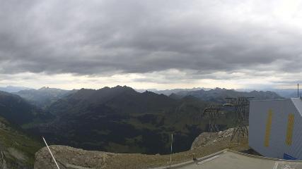 Glacier 3000: Cabane 2525m (glacier3000.ch)